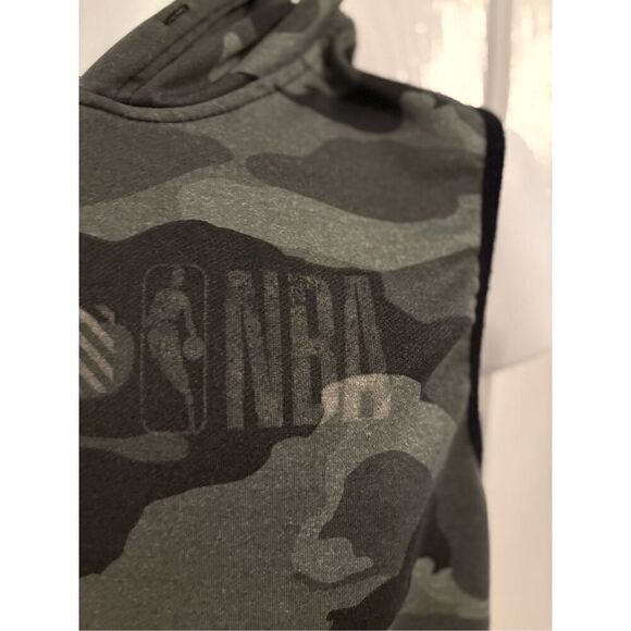 NBA Camo Sleeveless Hoodie. Size Small - Picture 5 of 10